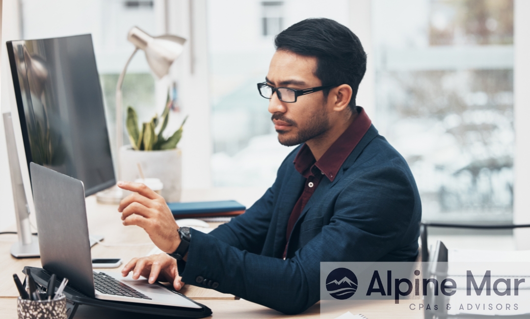 Rippling vs Gusto for Payroll Compared